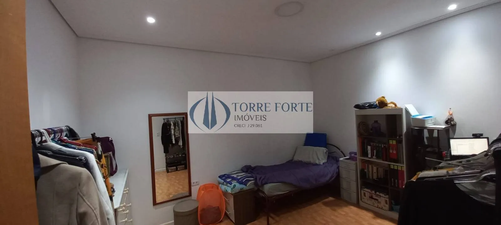 Imagem Sobrado 4 dormitórios 2 banheiros e 2 vagas na Vila FOrmosa