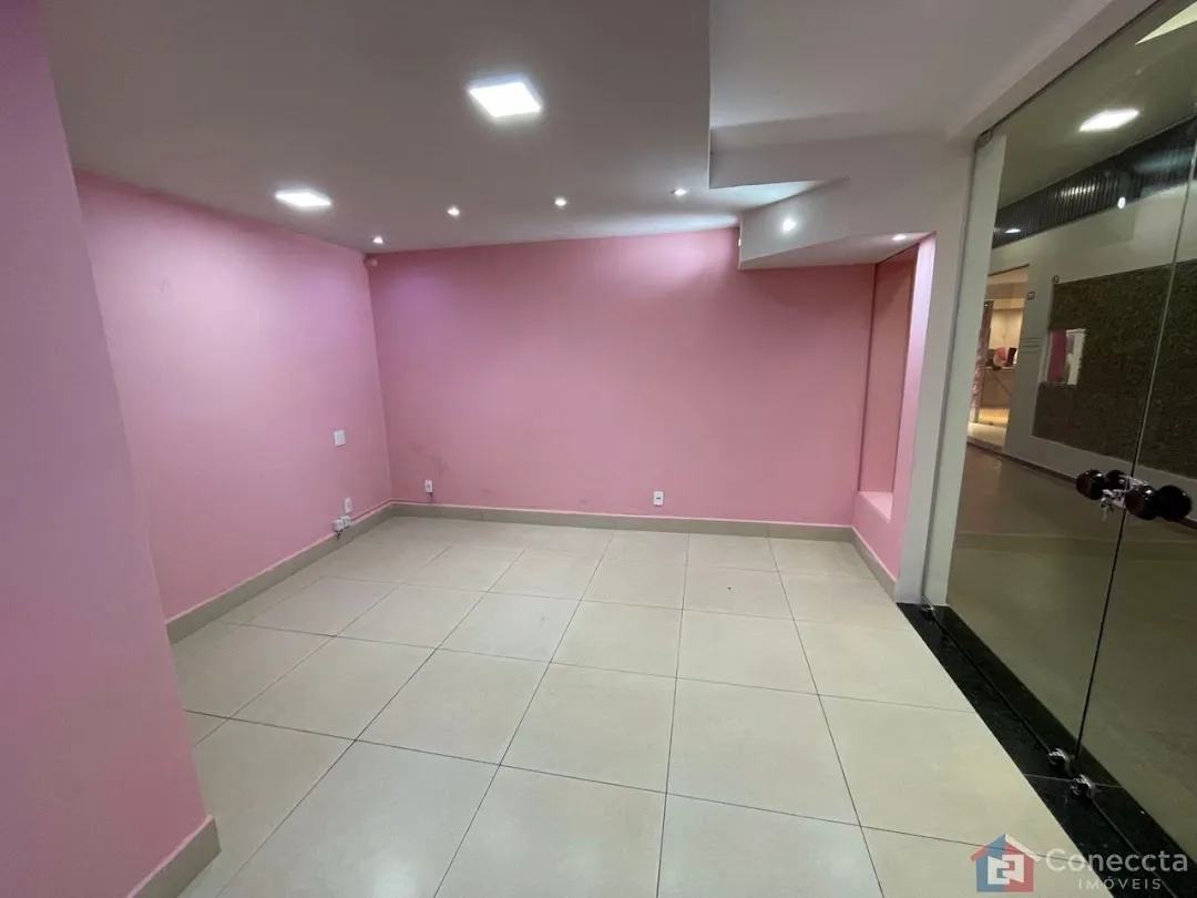 Imagem Loja para alugar, 21 m² por R$ 936,37 - Centro - Patos de Minas/MG