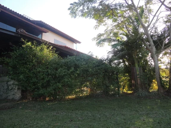 Imagem Casa Espaçosa de 4 Quartos com Pomar em Campo Duna, Garopaba-SC. Escritura Pública.