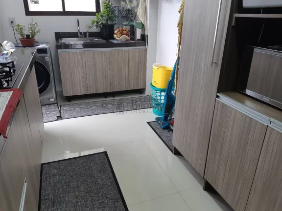 Imagem Apartamento mobiliado com 3 suítes em Balneário Camboriú.