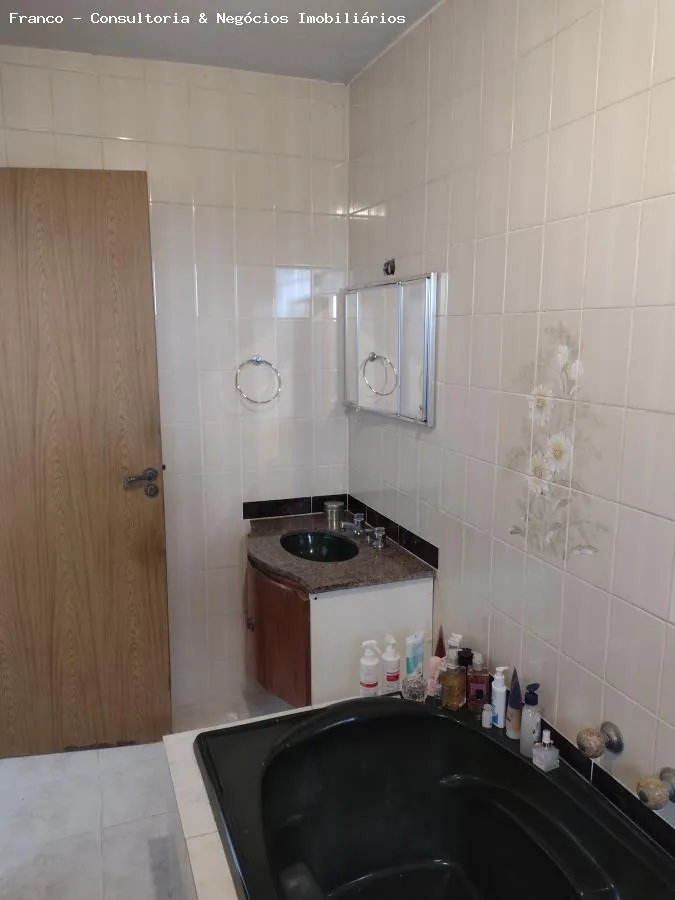 Imagem Casa para Venda em Ribeirão Pires, Centro Alto, 4 dormitórios, 2 suítes, 3 banheiros, 4 vagas