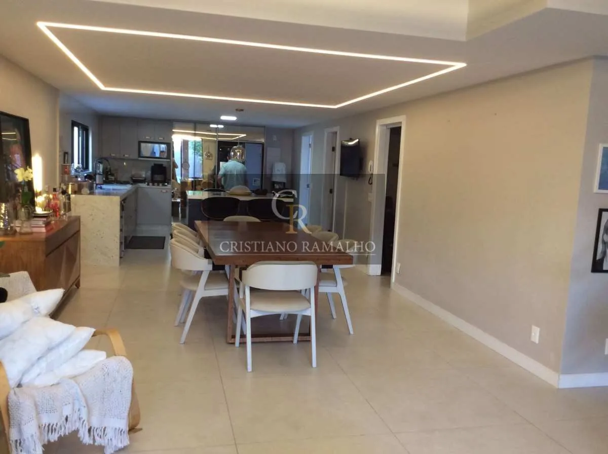 Imagem Casa à venda em Cabo Frio, Jardim Excelsior, com 3 quartos, 120,00m2