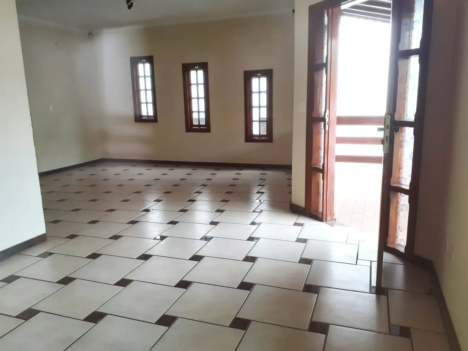 Imagem Casa com 3 Quartos à Venda, 208 m² em Centro - Poços de Caldas