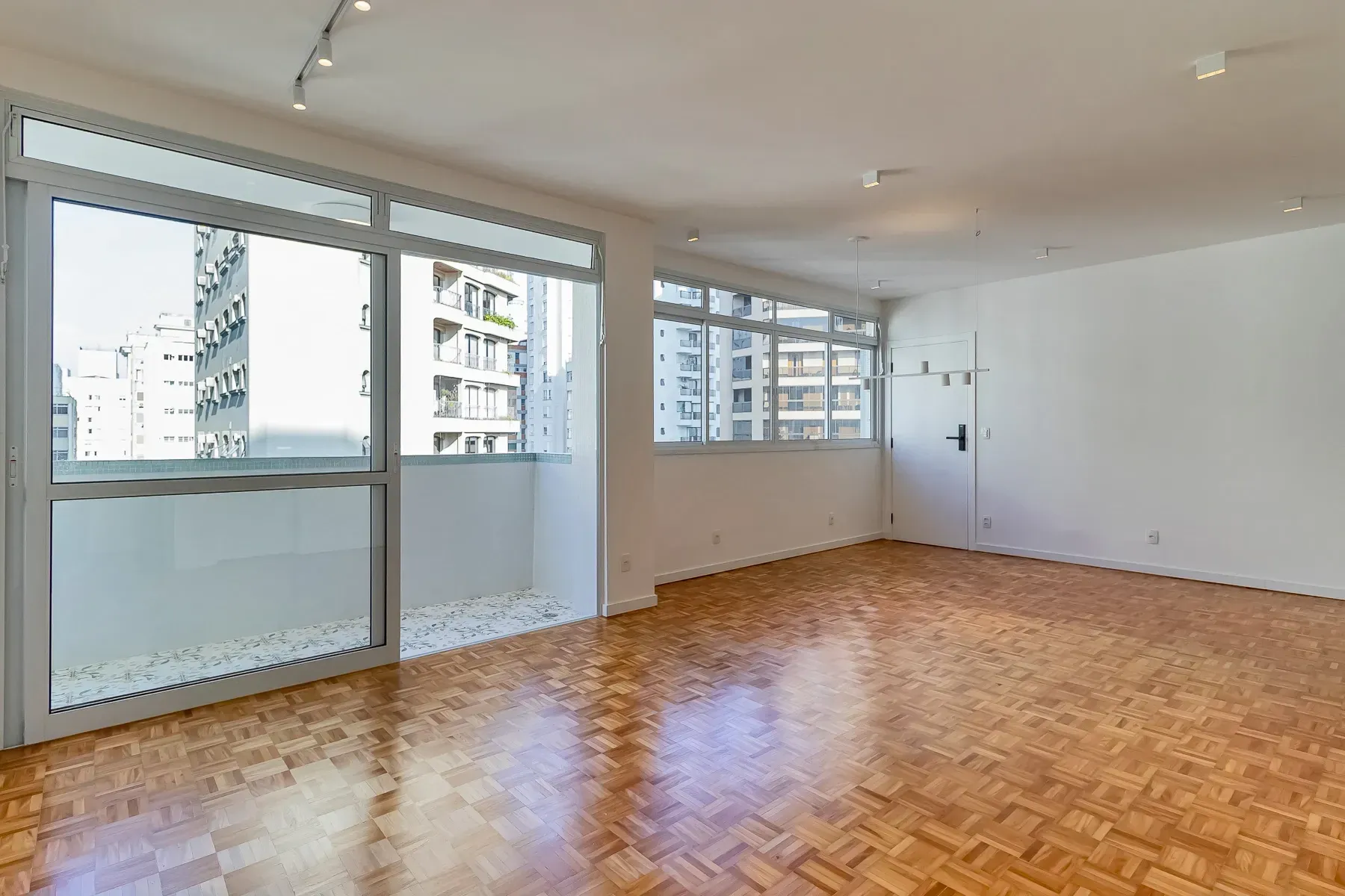 Imagem Apartamento com 2 Quartos à Venda, 107 m² em Jardim Paulista - São Paulo