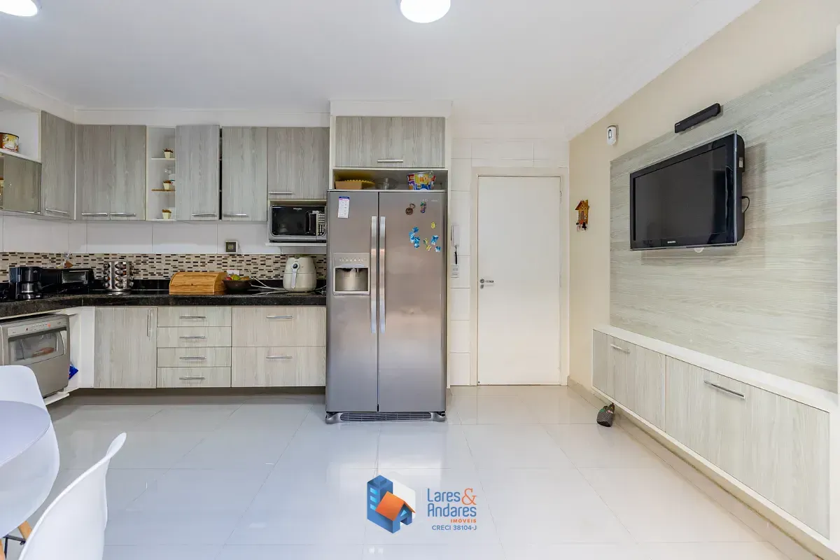 Imagem Casa para venda em Vila Gumercindo com 3 quartos, sendo 3 suítes, 165m²