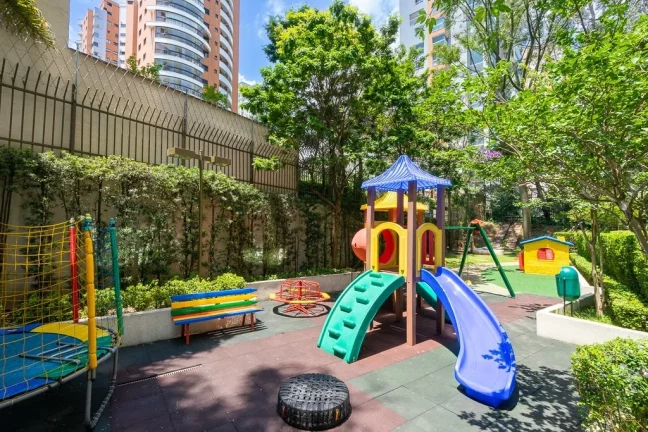 Imagem Apartamento à venda em São Paulo, Jardim Fonte do Morumbi, com 3 quartos, 225m2