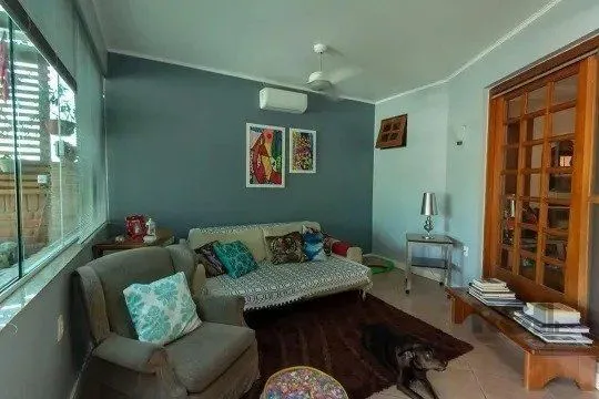 Imagem Casa de 4 dormitórios mobiliada para venda no Bairro Jardim Itu Sabara.