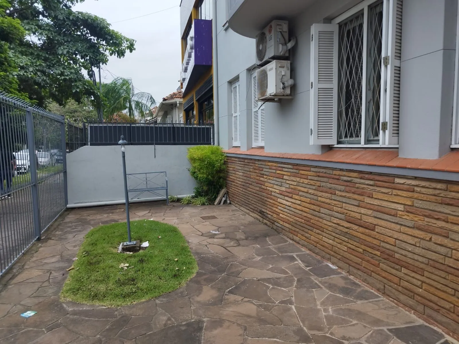 Imagem Apartamento de 3 quartos no bairro São João em Porto Alegre