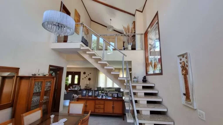 Imagem Cond Pq das Artes - 4 suítes. Home office, gourmet, piscina e pomar!