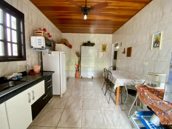 Imagem Excelente Casa de 2 Dorm a Venda no Sumaré - Caraguatatuba
