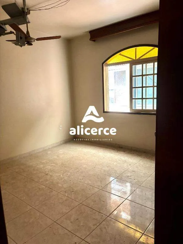 Imagem Casa com 4 Quartos e 3 banheiros à venda, 320m² no bairro Balneário em Florianópolis