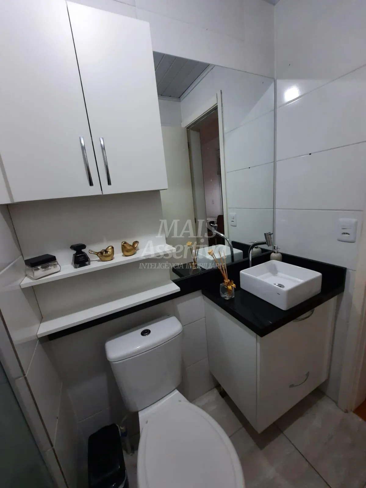 Imagem Apartamento mobiliado, térreo com sacada para venda, Residencial Bela Figueira
