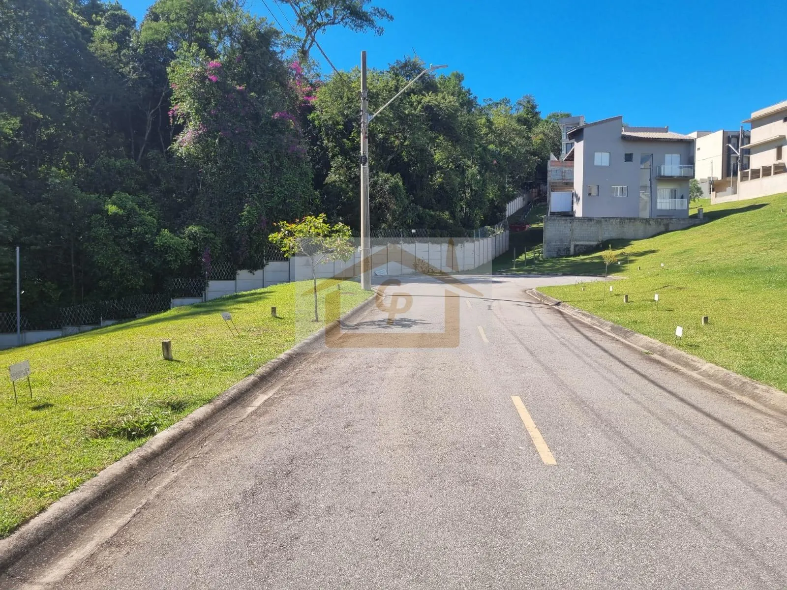 Imagem Vida Tranquila, Praticidade! Terreno com 202 metros!