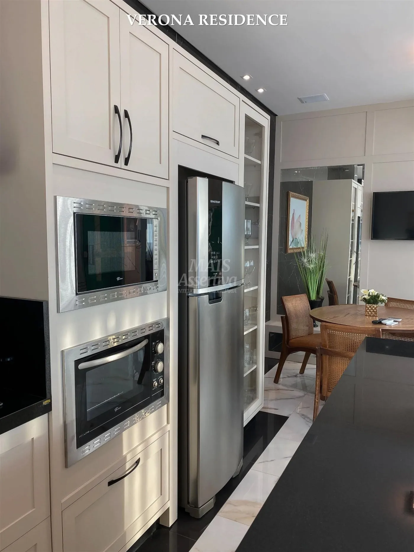 Imagem Excelente Apartamento com 03 Suítes para Venda em Itapema Meia Praia