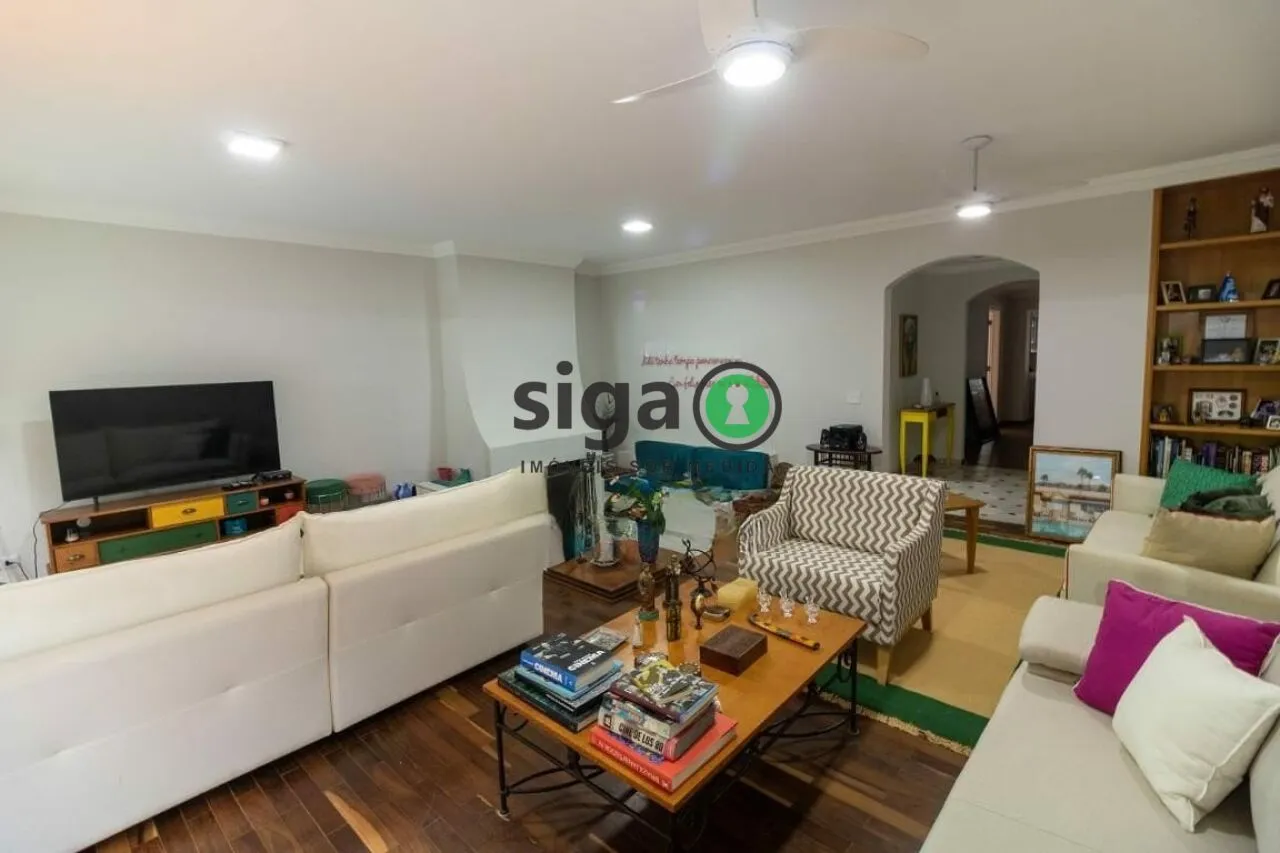 Imagem Casa à venda com 323m², 4 quartos e 3 vagas