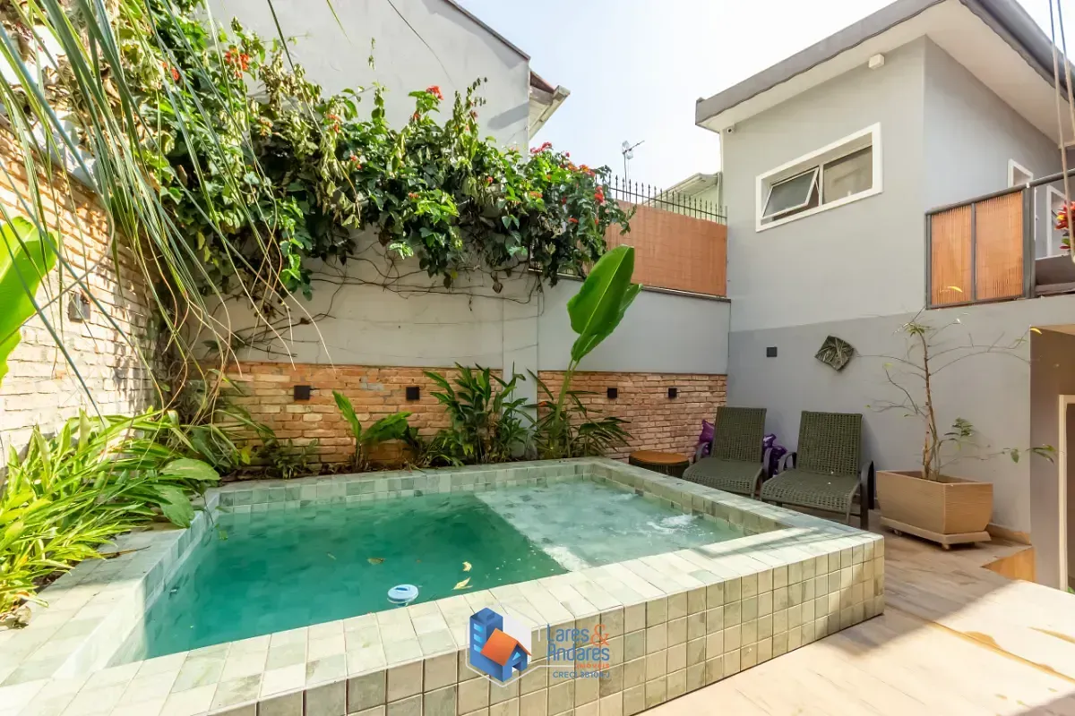 Foto do imóvel Casa para venda em Vila Mariana com 3 quartos, sendo 1 suíte, 140m² em Rua Tutóia
