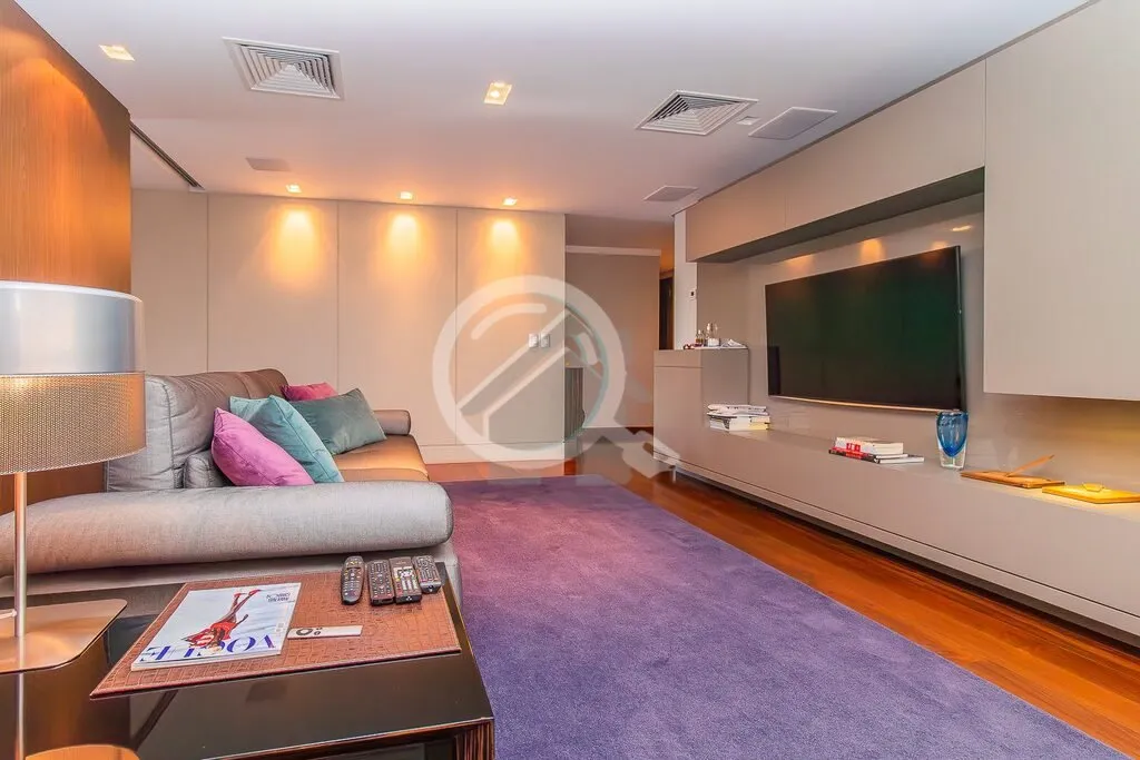Imagem Apartamento de luxo na rua Santo Inácio em Moinhos de Vento - Porto Alegre. Preço e disponibilidad...