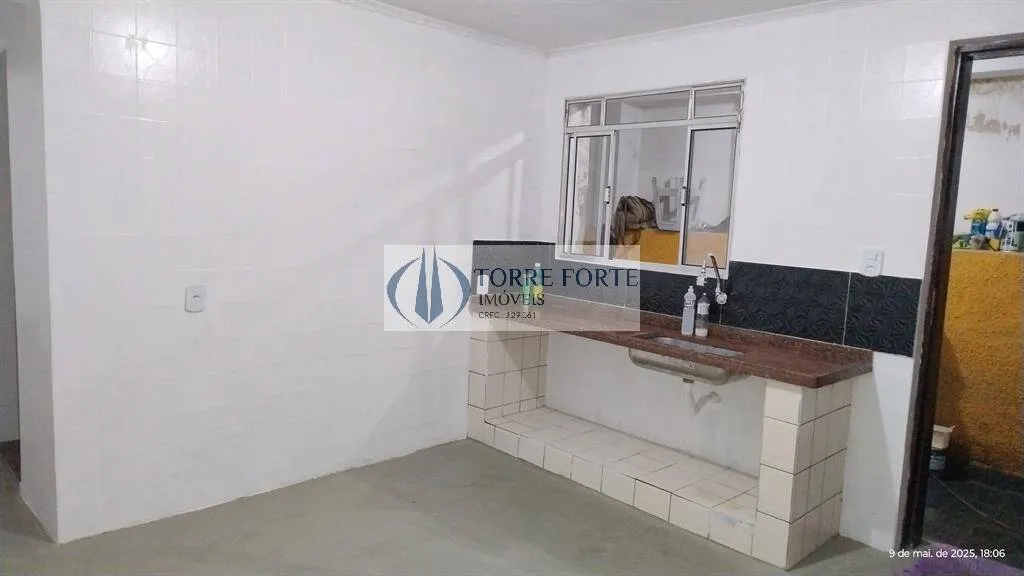 Foto do imóvel Imovel para Renda com 4 casas 210m² em Itaquera . em Rua Aníbal Machado