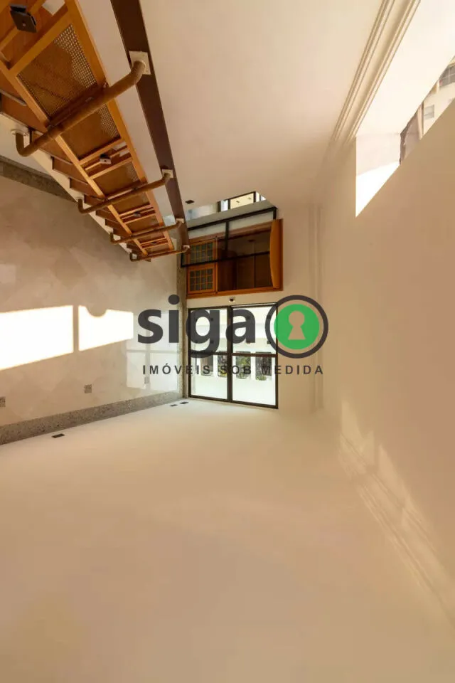 Imagem Cobertura em Moema com Piscina Privativa, Sauna e 3 Vagas Determinadas.