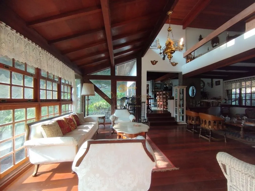 Imagem Casa para Venda em Teresópolis / RJ no bairro Parque do Ingá