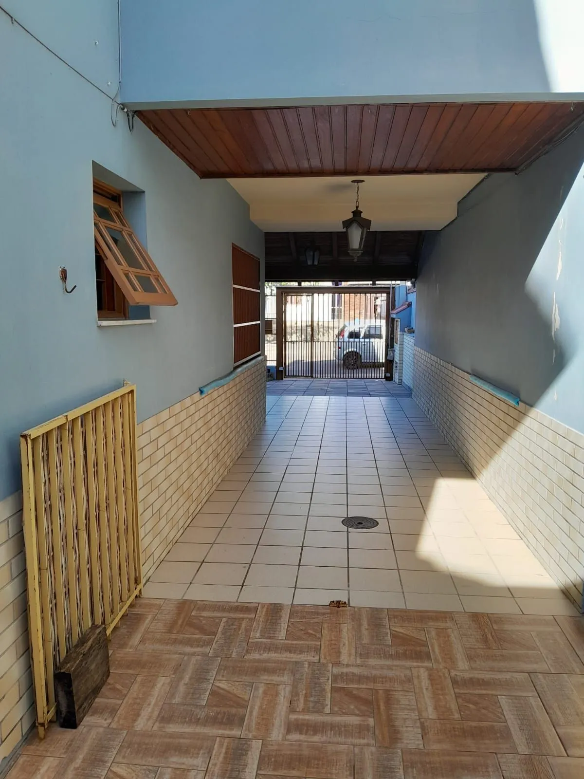 Imagem Casa sobrado a Venda de 5 Quartos, 1 Suite e 4 Vagas de Garagem com 235M²privt.
