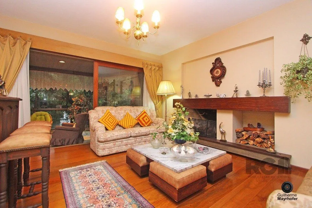 Imagem Excelente apartamento de 315m² com 3 dormitórios e 2 vagas.
