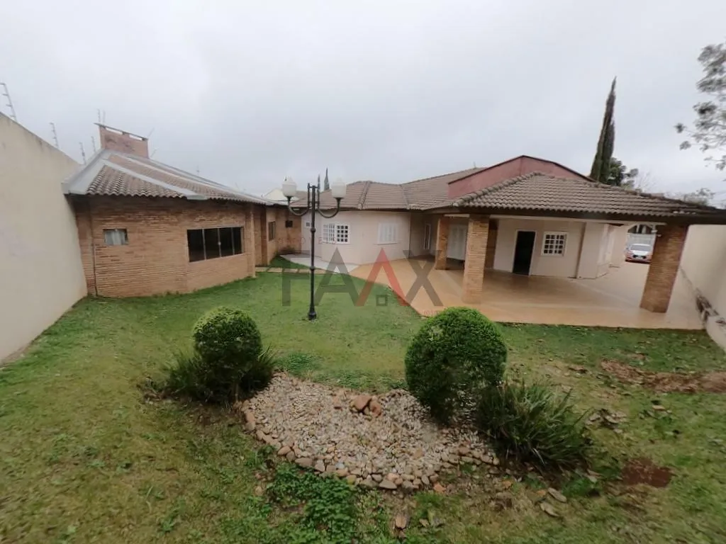 Imagem Excelente Casa com amplo espaço no Bairro Santana, com 300,00m²