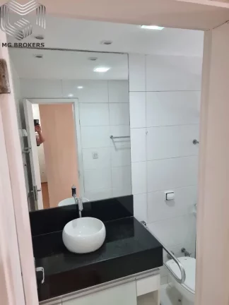 Imagem Casa de alto padrão em condomínio na Barra da Tijuca, Rio de Janeiro: 4 quartos, 3 suítes, 3 vagas, 250m². Imperdível!