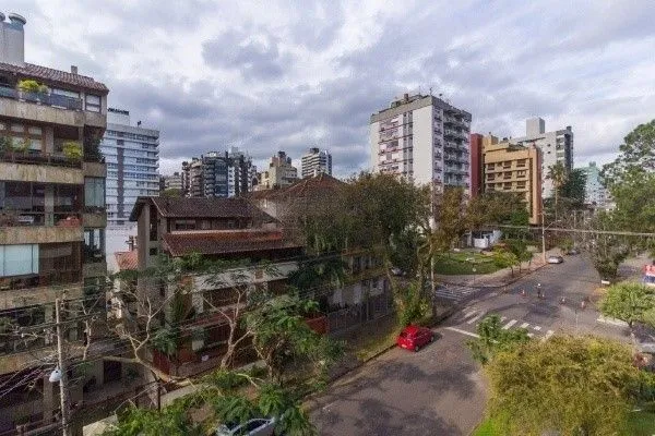 Imagem Amplo apartamento com 3 dormitórios, churrasqueira e hidromassagem - 222m² - Petrópolis