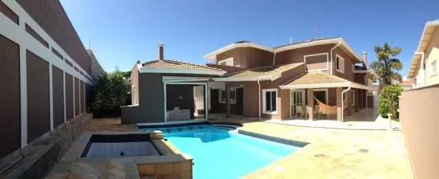 Imagem Luxuosa Casa no Condomínio Alphaville 1 Campinas para Locação - 5 Suítes, Piscina, Sauna e Jacuzzi