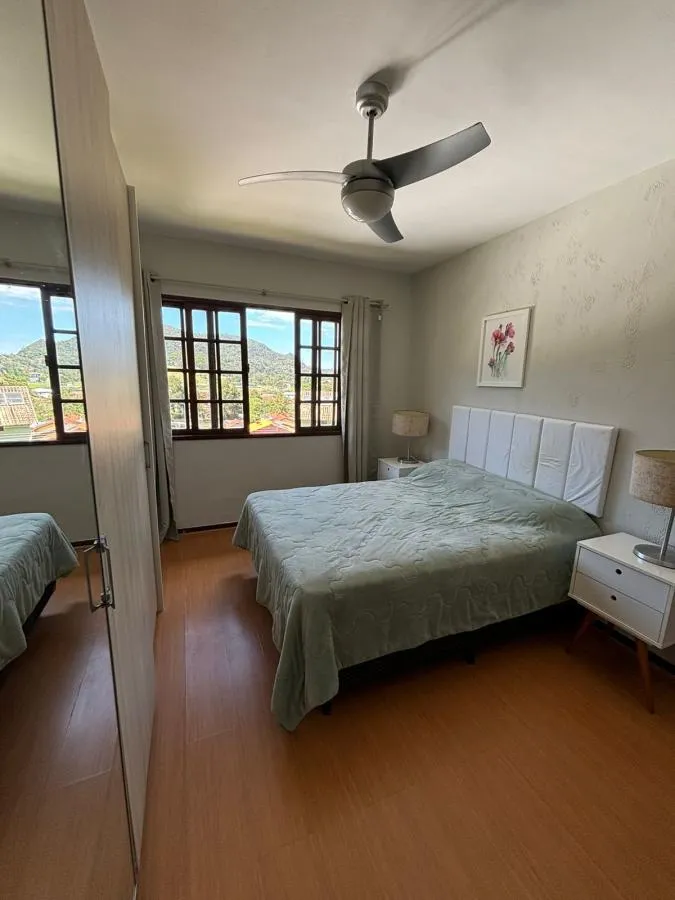 Imagem Casa em Condomínio para Venda em Teresópolis / RJ no bairro Santa Cecília