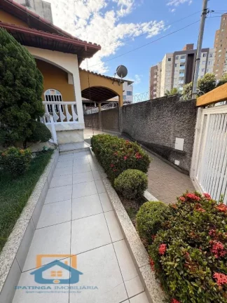 Foto do imóvel Casa à Venda no Imbaúbas - 3 Dormitórios em Rua Cristóvão Jacques