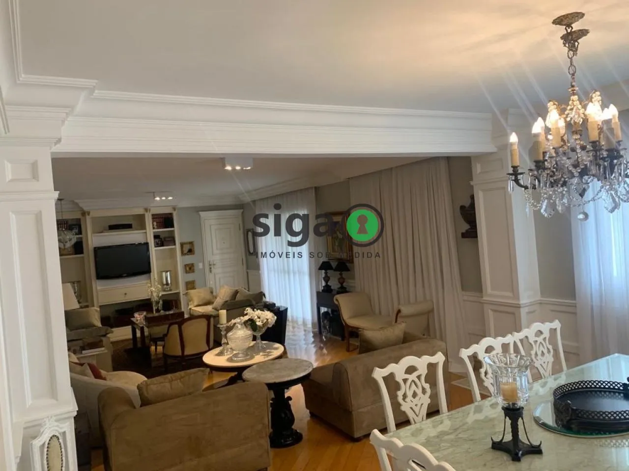 Imagem VENDE no Morumbi, na Vila Suzana, Apartamento de 3 suítes, 3 Vagas e Depósito