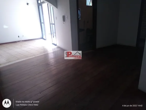 Imagem Casa no Itaigara com 4 4 sendo 2 suites
