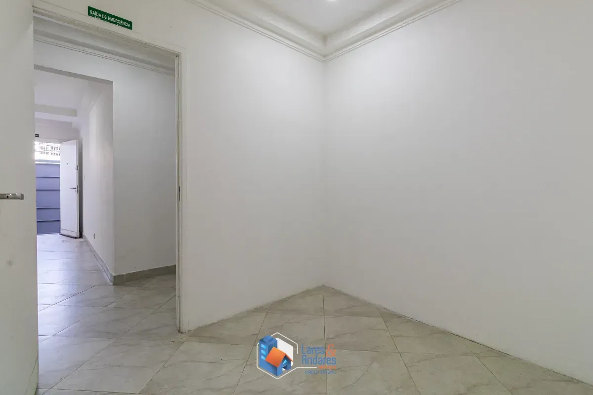 Imagem Casa comercial para venda em Água Branca, 300m²