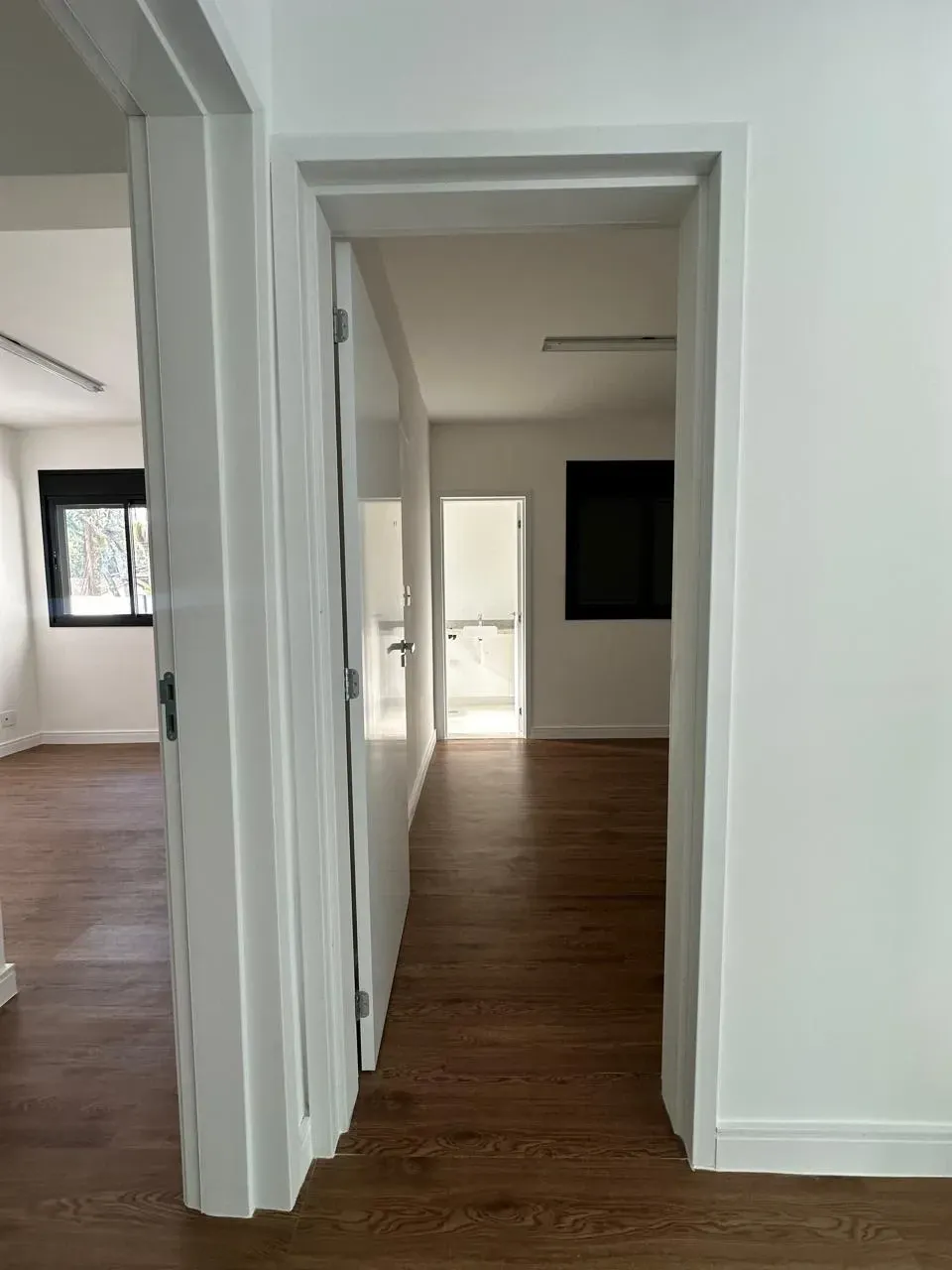 Imagem Sobrado com 4 Quartos à Venda, 341 m² em Represa - Ribeirão Pires
