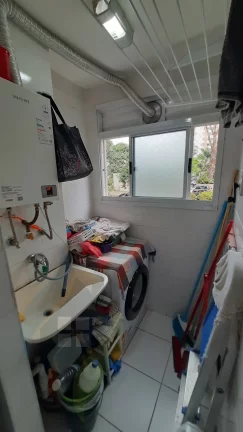 Imagem Apartamento de 2 dormitórios sendo 1 suíte, sacada, com 52m² em Jardim Celeste, São Paulo