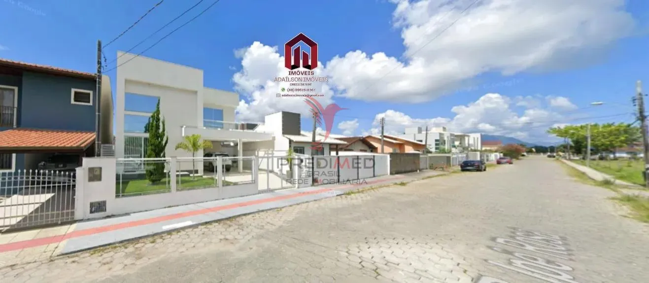 Imagem EXCELENTE CASA COM 4 DORMITORIOS PARA A VENDA - EM FLORIANOPOLIS SC BRASIL