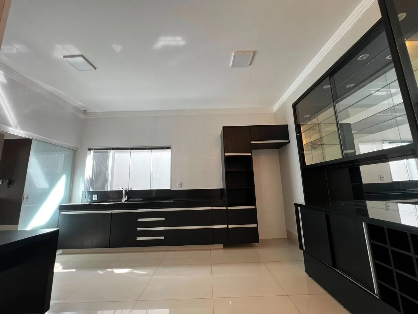 Imagem Casa com 3 dormitórios à venda, 206 m² por R$ 893.000,00 - Alto Limoeiro - Patos de Minas/MG