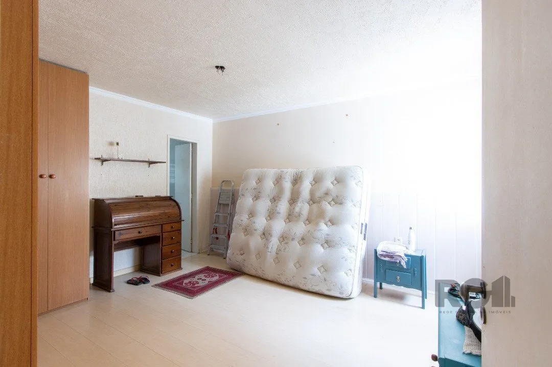 Imagem Casa para Venda - 239m², 5 dormitórios, sendo 1 suites, 2 vagas - Hipica