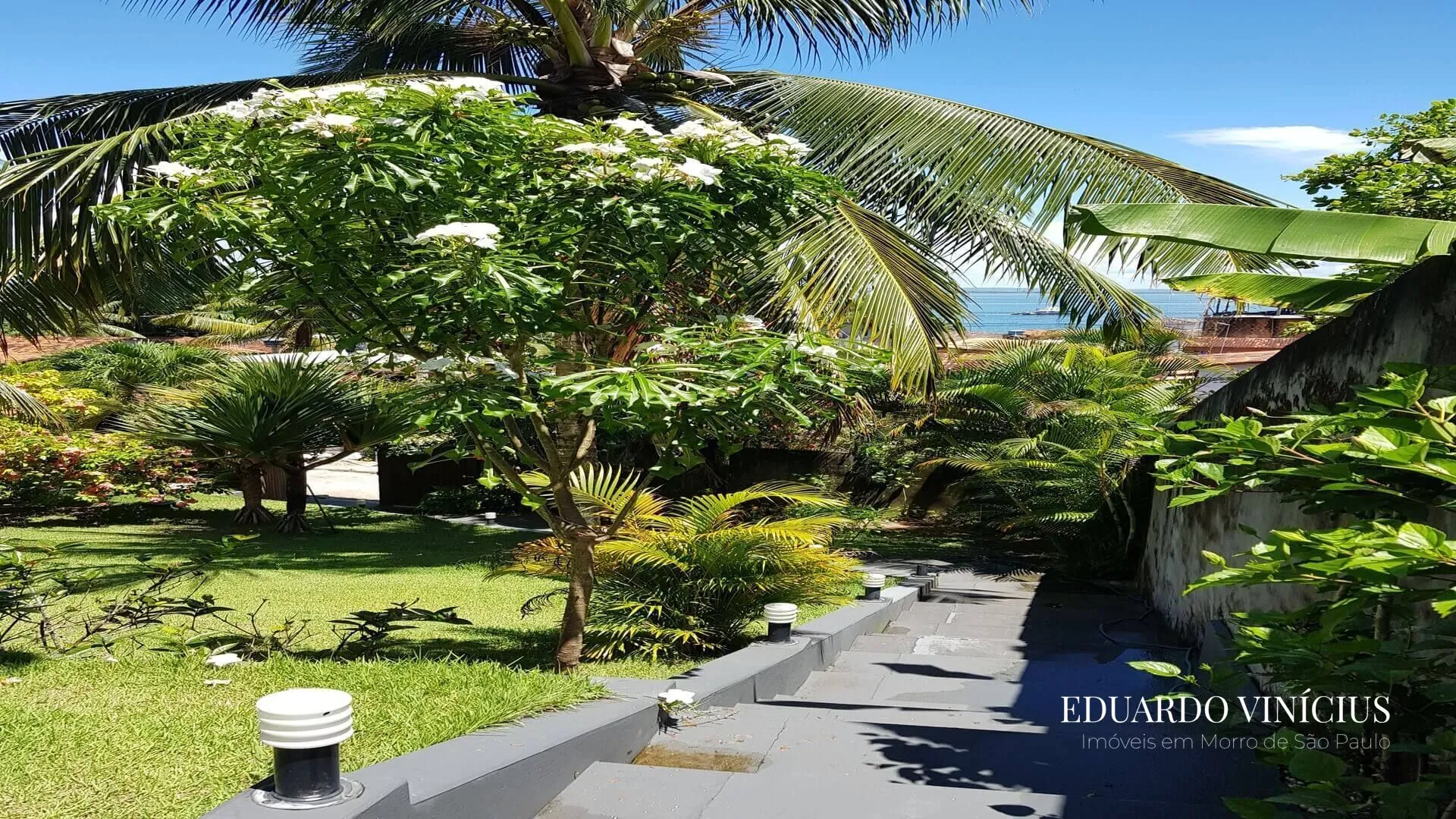 Imagem Casa de Alto Padrão com 5 suítes e Vista Mar à venda na Gamboa