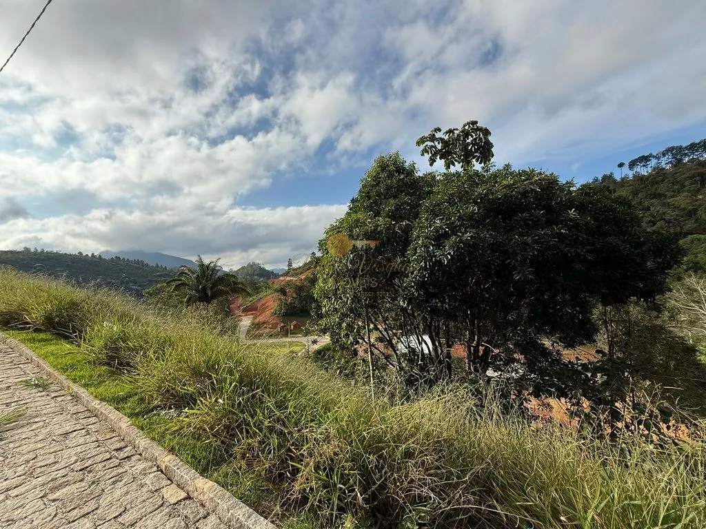 Imagem Terreno em Condomínio para Venda em Teresópolis / RJ no bairro Albuquerque