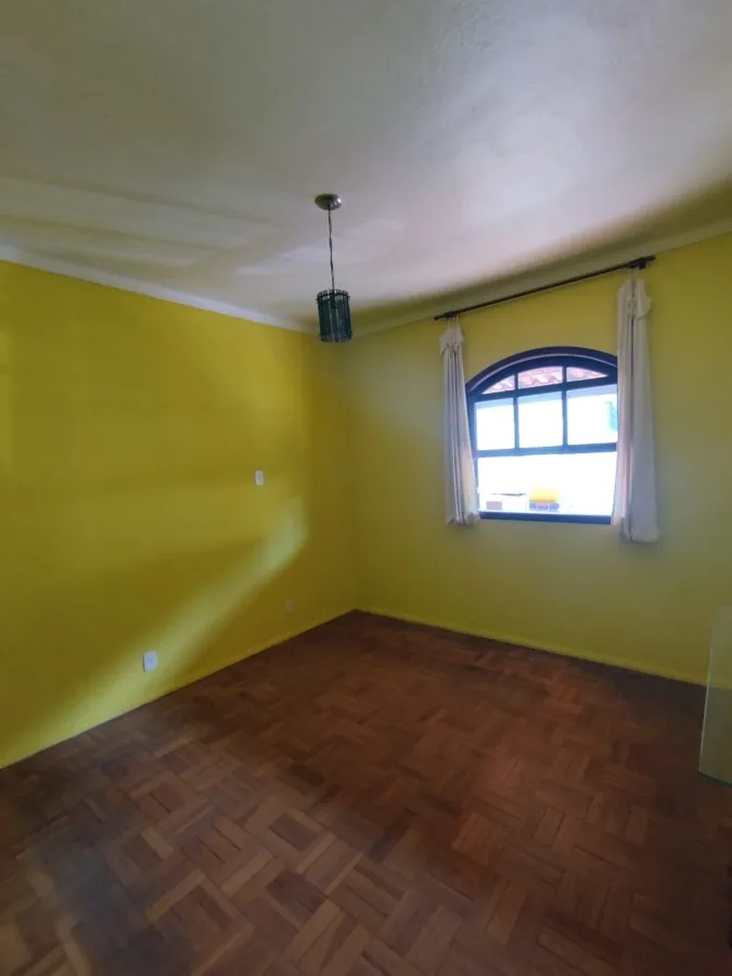 Imagem Casa para Venda em Petrópolis / RJ no bairro Alto da Serra