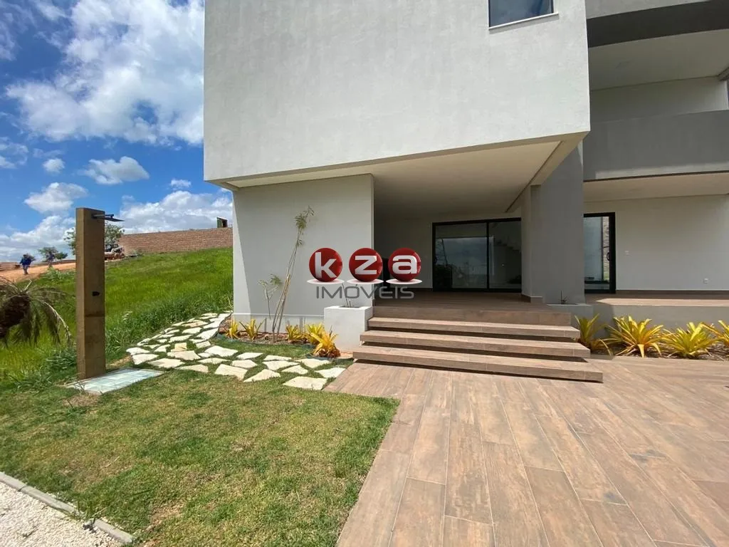 Imagem Casa de Luxo em Condomínio Campo de Toscana, Vinhedo-SP: 4 Quartos, 4 Suítes, 3 Salas, 6 Banheiros, 6 Vagas, 328m². Venda ou Locação.