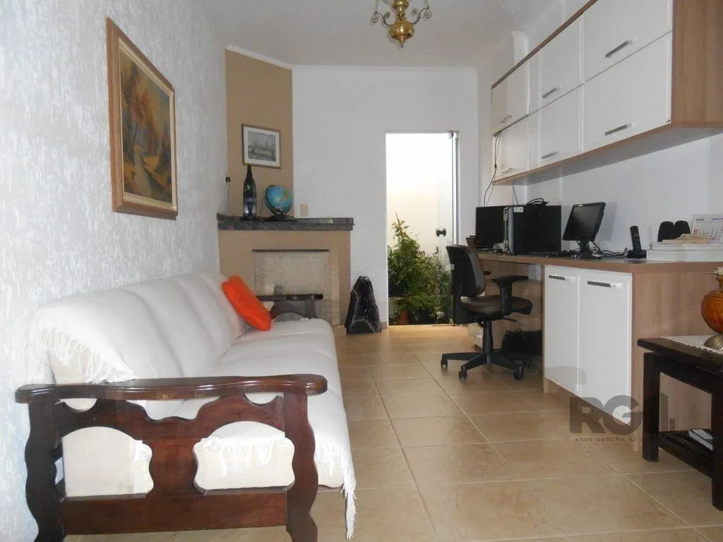 Imagem Casa 4 dormitórios no bairro Agronomia