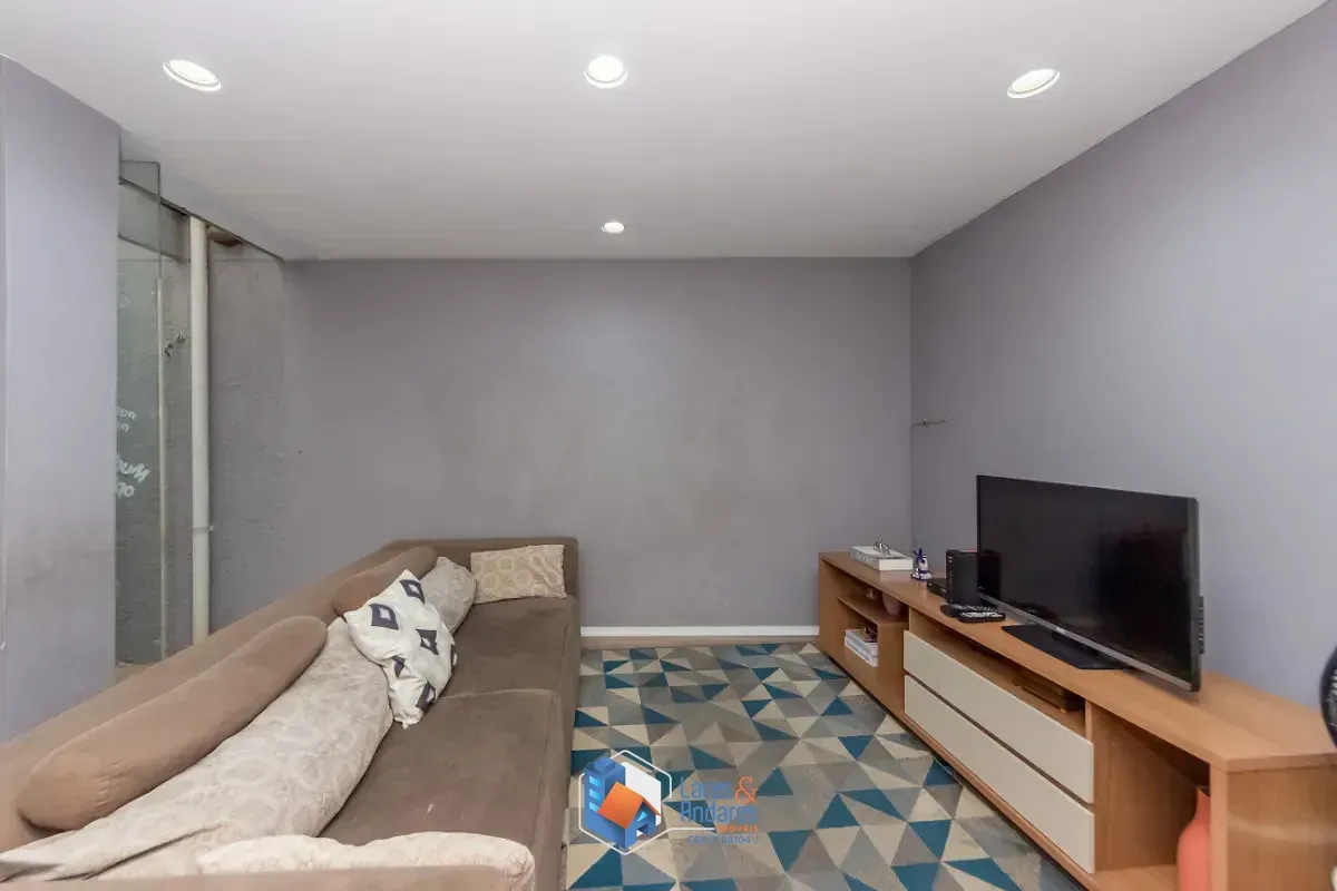 Imagem Sobrado para venda em Perdizes com 4 quartos, sendo 1 suíte, 110m²