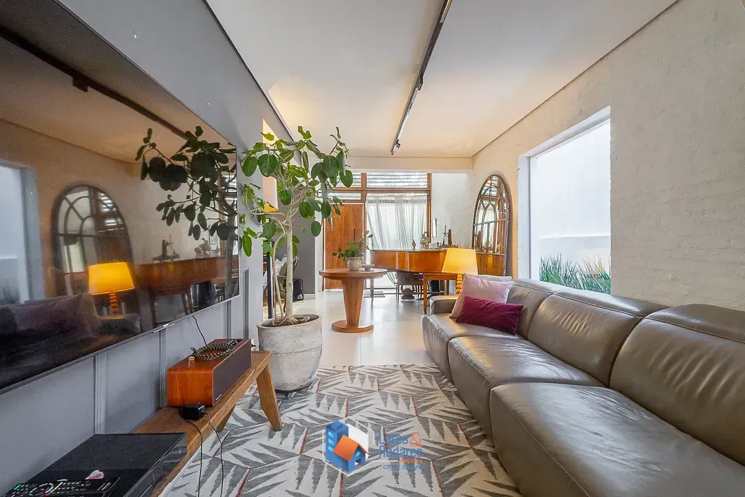 Imagem Casa para venda em Vila Ipojuca com 3 quartos, sendo 3 suítes, 290m²