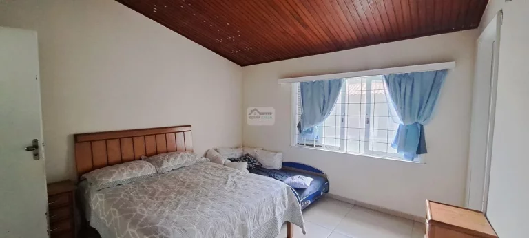 Imagem Casa para Venda em Teresópolis, Golfe, 3 dormitórios, 2 suítes, 4 banheiros, 2 vagas