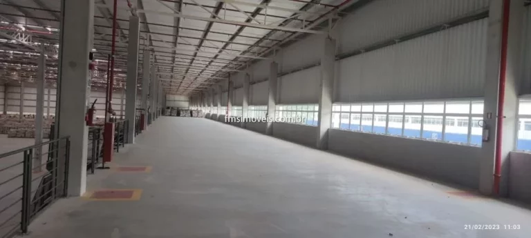 Imagem Galpão para locação em Araçariguama - SP com 3.300m² de Área Total