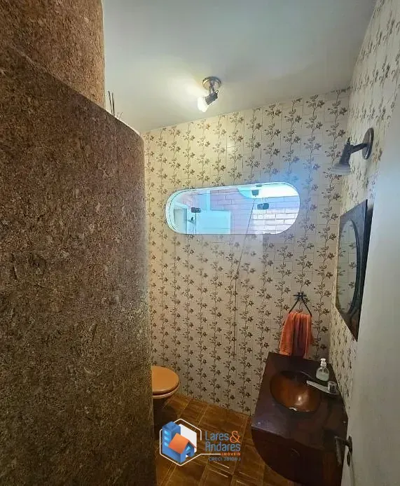 Imagem Casa para venda em Parque Continental com 4 quartos, sendo 3 suítes, 248m²